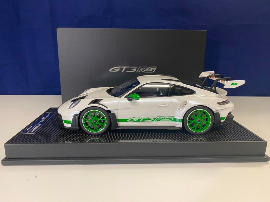 left-image-911 GT3 RS (type 992)