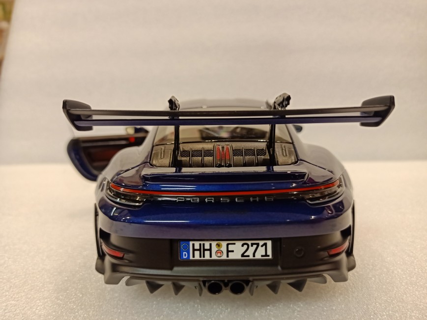 behind-image-911 GT3 RS 2022